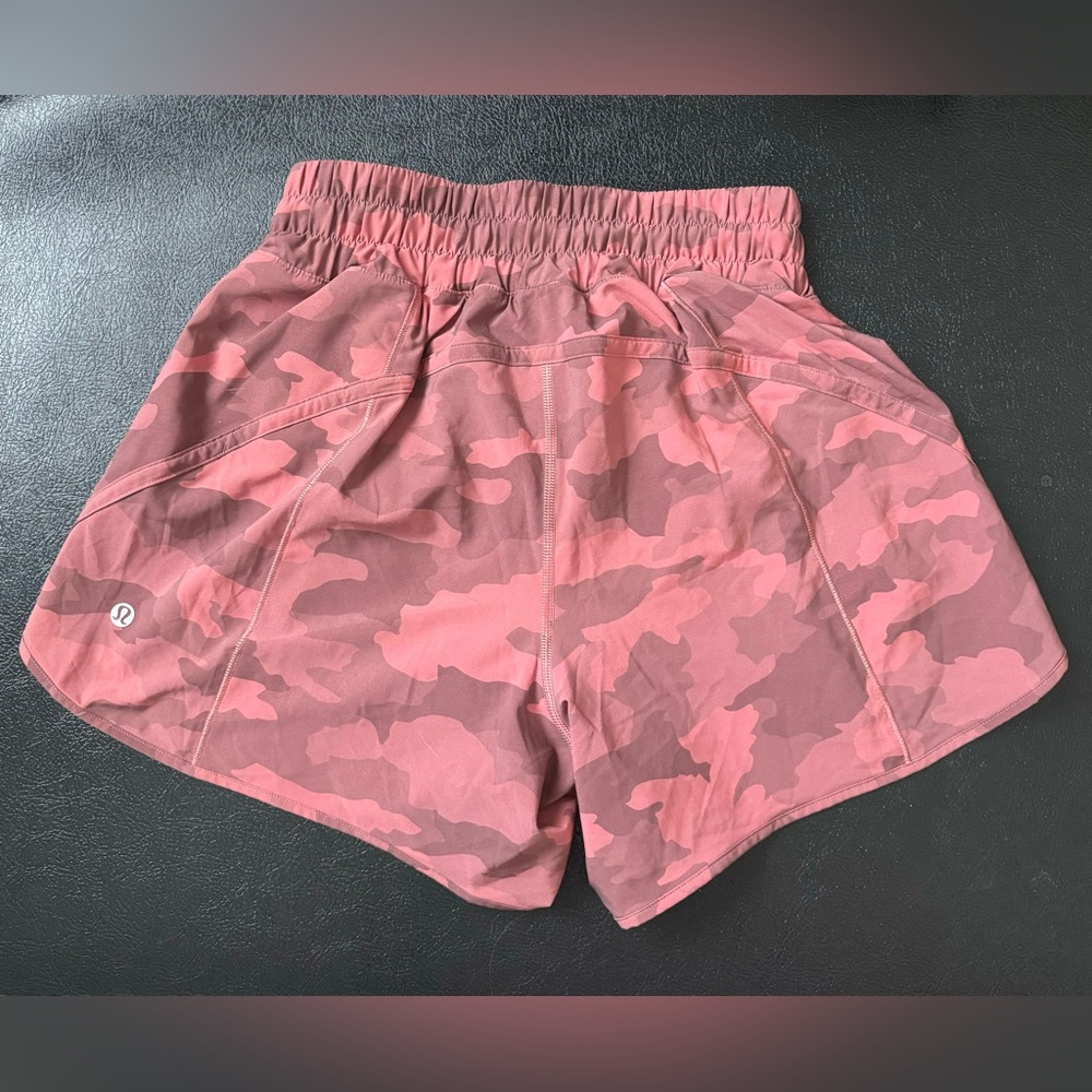 Lululemon Track That’s High Rise Shorts 5” | Size 6
